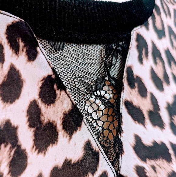 | Suzy Shier | Top | Medium - Picture 4 of 7